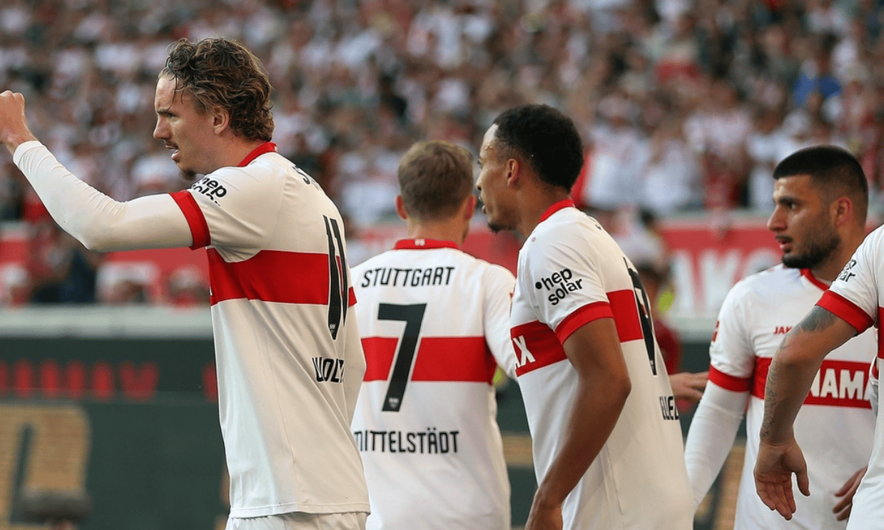 开云体育入口-勒沃库森逆袭争冠，一鼓作气夺冠