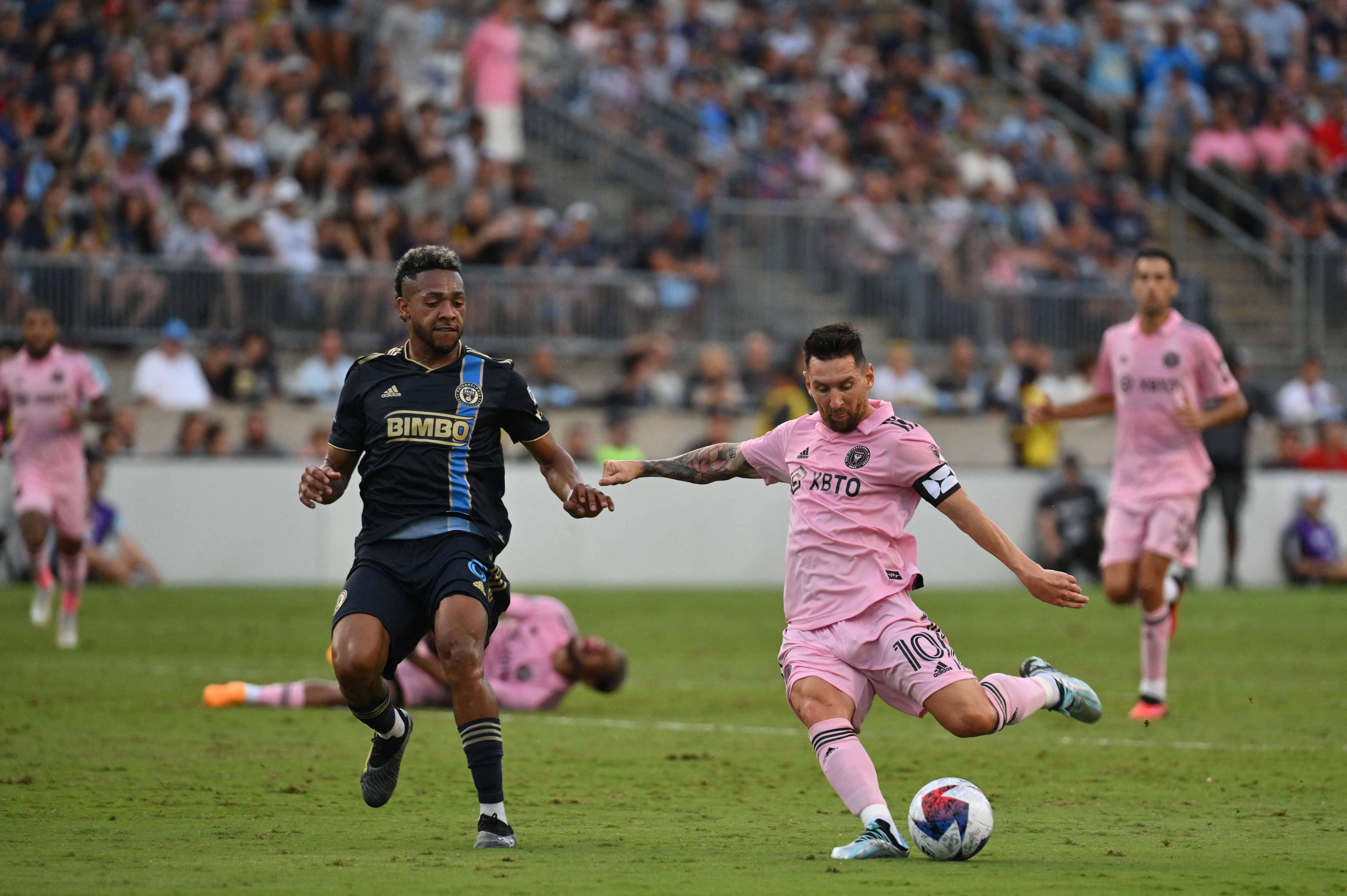 开云体育官方网站-澳洲队球员在国际比赛中表现出众，为国争得荣耀胜利