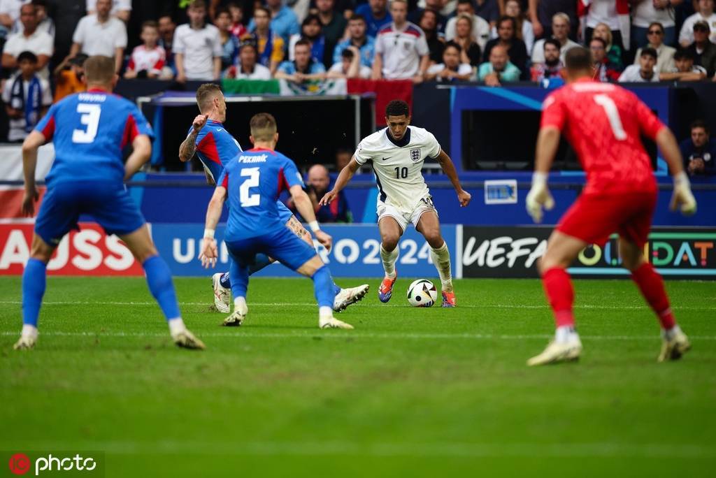 开云体育直播-西班牙挑战斯洛伐克，豪门对决如期开始