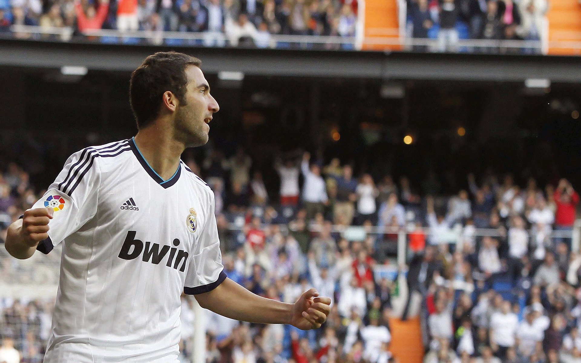 开云体育入口-从赛道到世界舞台，萨卡争冠背后的加拿大式全面压制