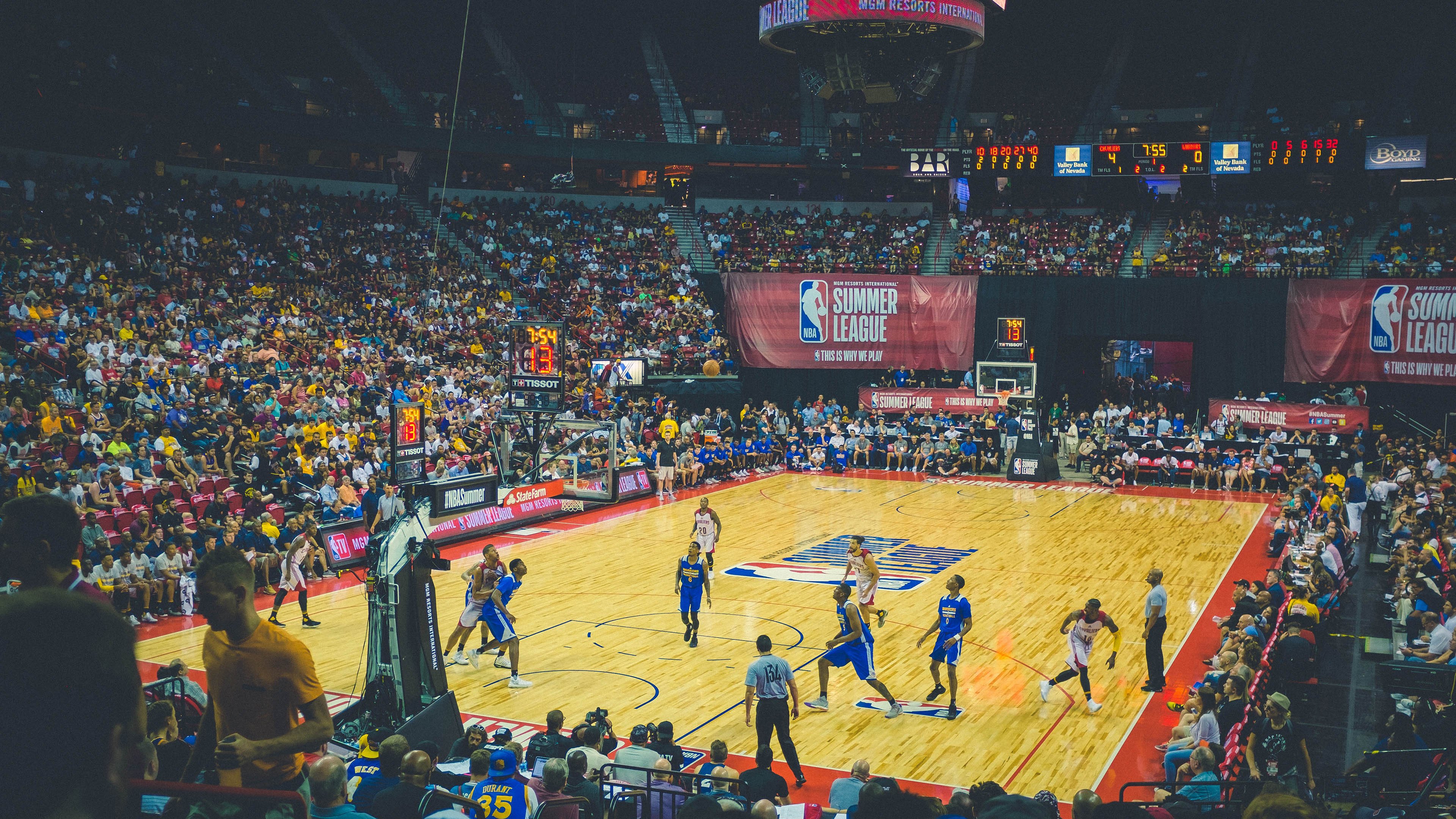 致命蛰刺，黄蜂绝境逆袭终结公牛，马克西化身关键先生一剑封喉